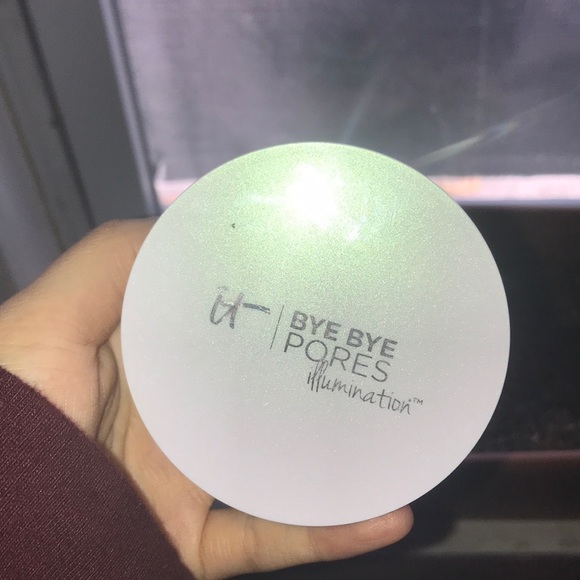it cosmetics Other - Makeup setting powder it cosmetics Other - Makeup setting powder
